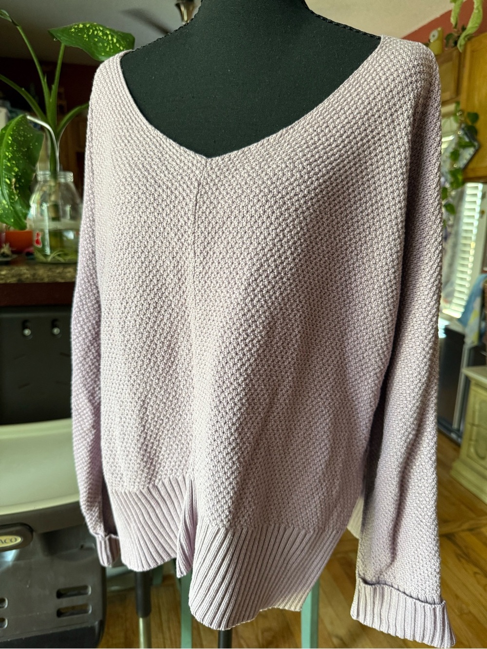 V-Neck Textured Knit Women's Sweater - Lavender